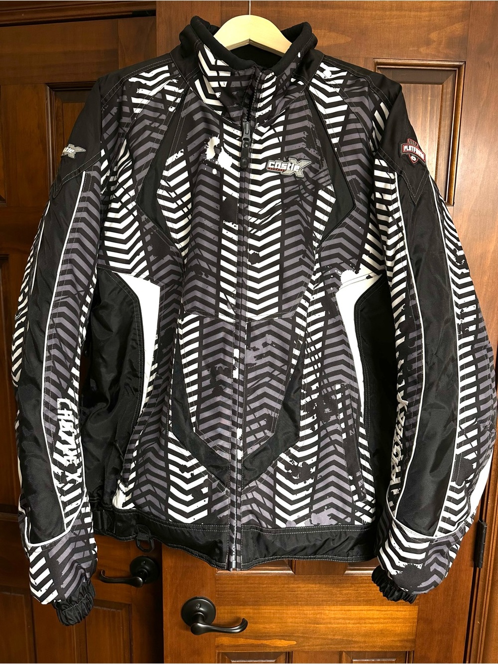Castle X Platform XXL Snowmobile Jacket Insulated Racing Black White